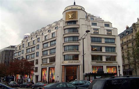 louis vuitton headquarters|louis vuitton 1800 number.